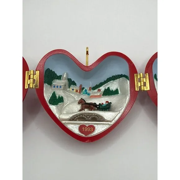 Hallmark Heart of Christmas Hinged Keepsake Ornament Winter Scene 1993 - Picture 8 of 13